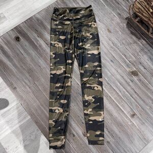 Women's Nike Dri-FIT One Camo Midrise Leggings